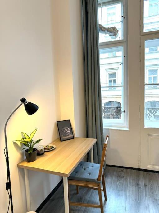 Stunning & Spacious 2bdr Apt In Center Apartment Prag